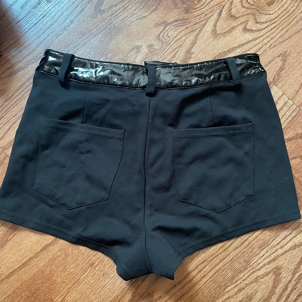 Killstar shorts - Picture 3 of 4